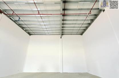 Warehouse - Studio - 1 for rent in Umm Al Thuoob - Umm Al Quwain