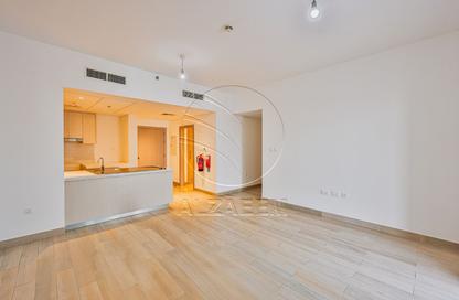 Apartment - 1 - 1 for rent in Waters Edge - Yas Island - Abu Dhabi
