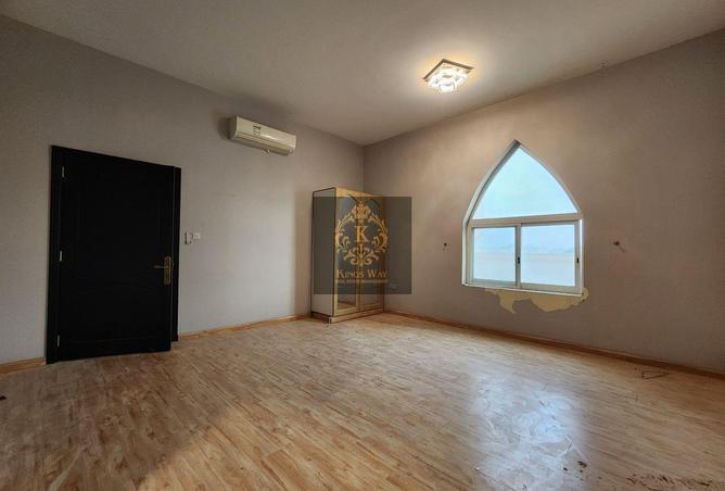 53576246 - صورة العقار 3