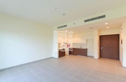 Apartment - 1 - 1 for rent in Golf Views B - Golf Views - Emaar South - Dubai South (Dubai World Central) - Dubai