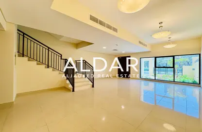 فيلا - 3 غرف نوم - 5 حمامات للايجار في فلل هيلبرون - منطقة 14 - قرية جميرا الدائرية - دبي