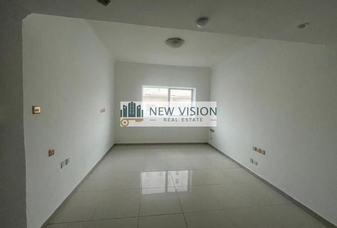 84065300 - Property Image 3