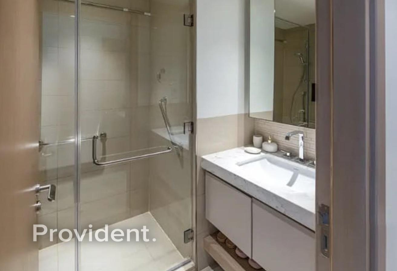 High Floor | Bright | Spacious | Vacant Soon photo 11