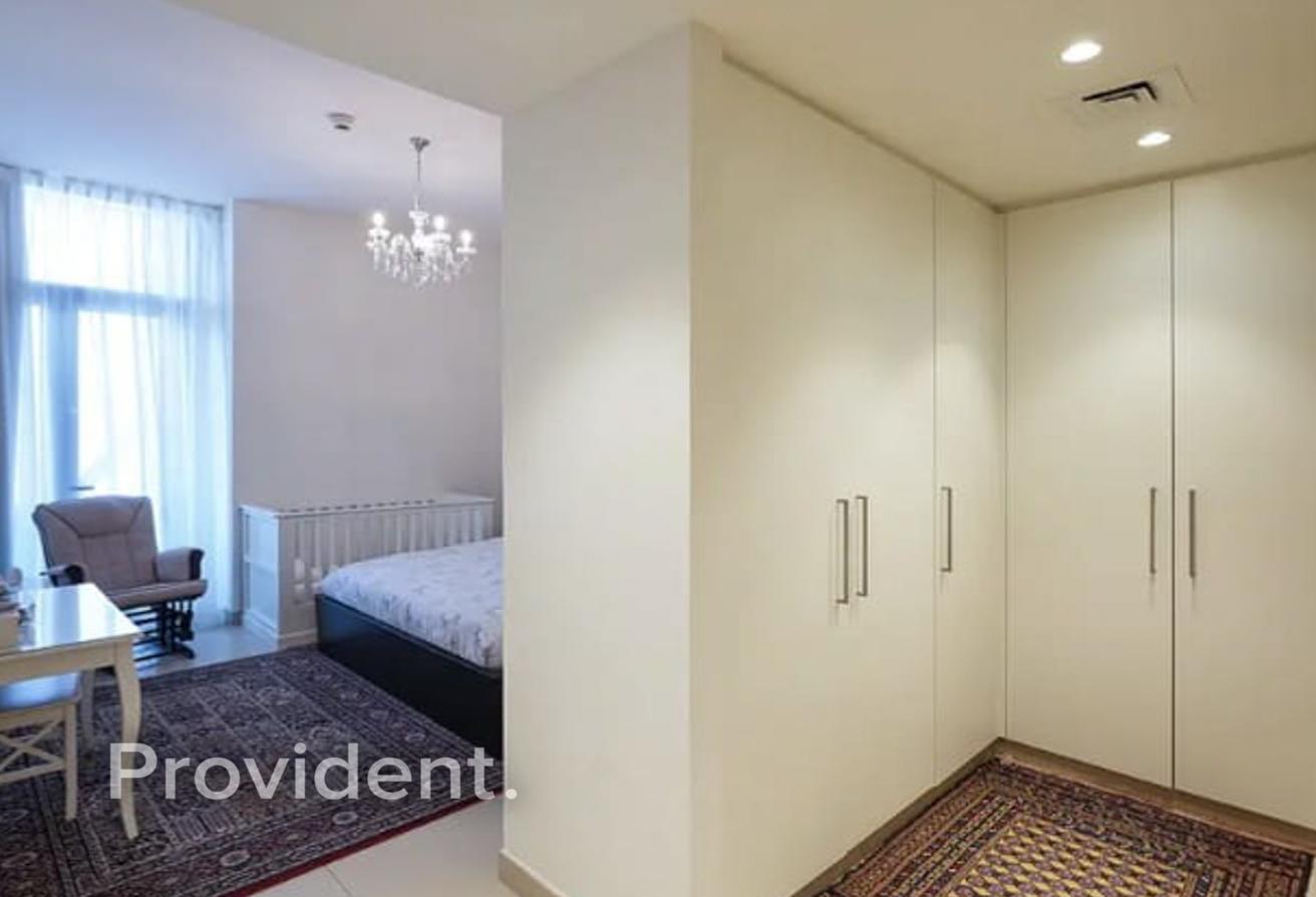 High Floor | Bright | Spacious | Vacant Soon photo 7