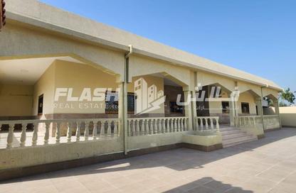 Villa - 5 Bedrooms - 5 Bathrooms for rent in Khuzam - Ras Al Khaimah