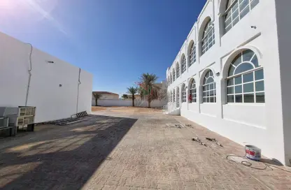 Villa - 5 Bedrooms - 4 Bathrooms for rent in Al Salamat - Al Ain