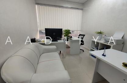 Office Space - Studio - 1 for rent in Al Rostamani Building - Port Saeed - Deira - Dubai Office Space - Studio - 1 for rent in Al Rostamani Building - Port Saeed - Deira - Dubai