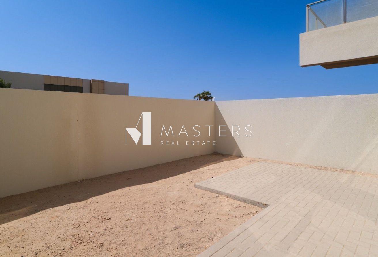 Vacant | Spacious 4BR | Gated Community photo 17