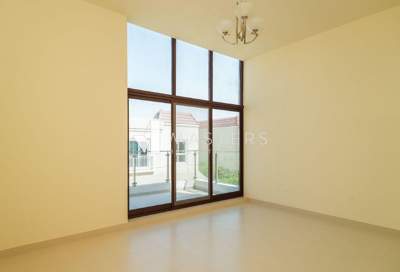 Vacant | Spacious 4BR | Gated Community photo 18