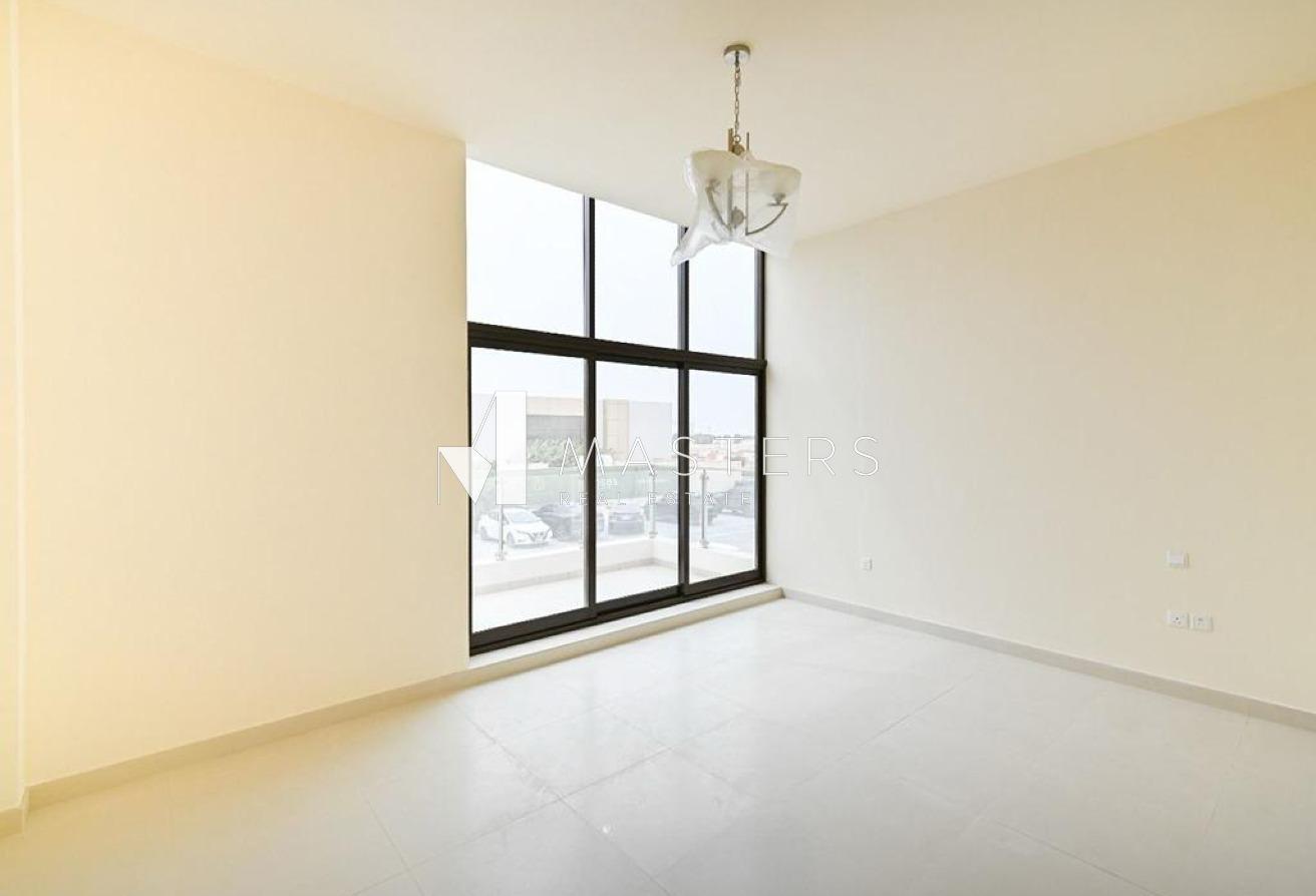 Vacant | Spacious 4BR | Gated Community photo 10