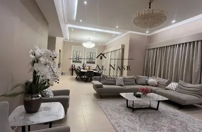 Villa - 4 Bedrooms - 5 Bathrooms for rent in Nad Al Sheba Villas - Nad Al Sheba 3 - Nad Al Sheba - Dubai