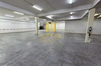 Warehouse - Studio - 1 Bathroom for rent in RAS - Umm Ramool - Dubai