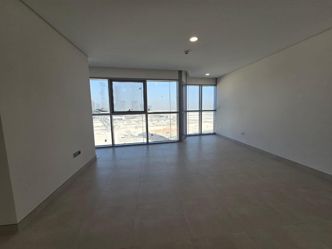 Brand New | Stunning 3BR+M | High Floor