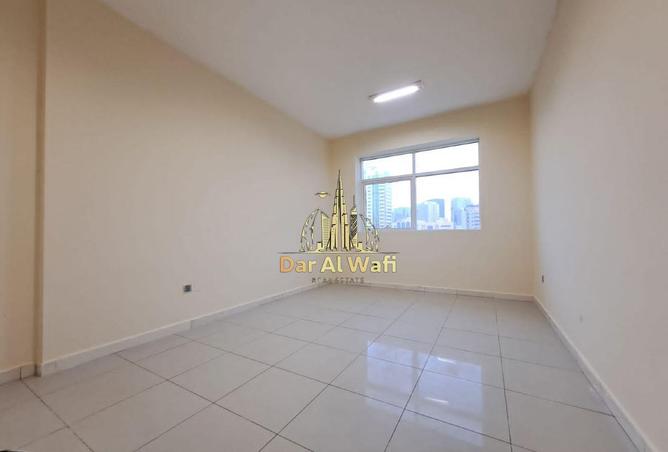 57381086 - Property Image 3
