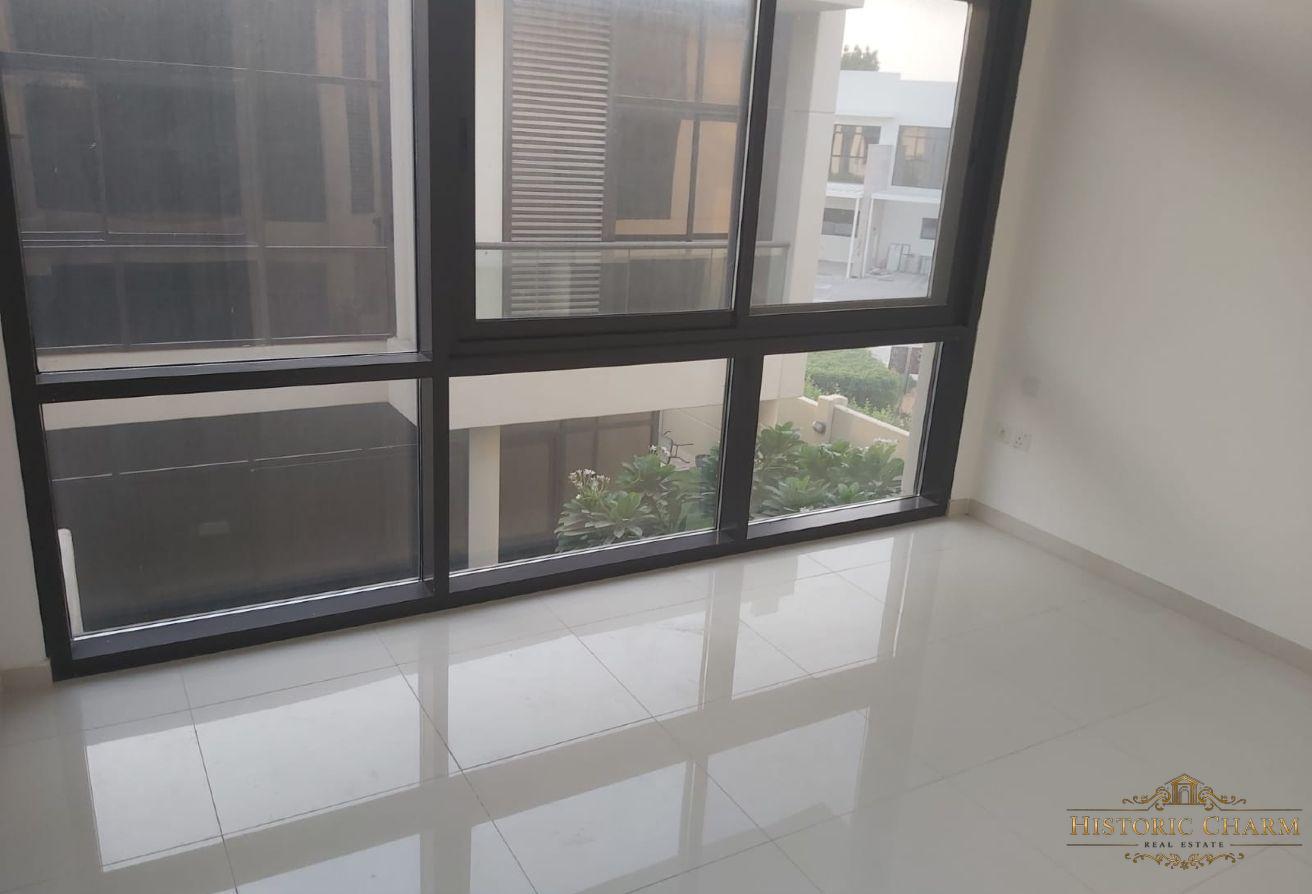 3 BR Villa in Damac Hills with Private Garden photo 15