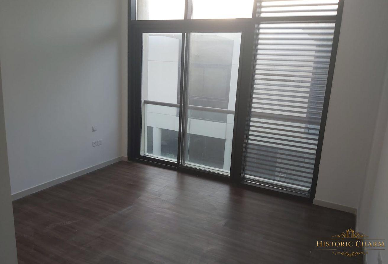 3 BR Villa in Damac Hills with Private Garden photo 18