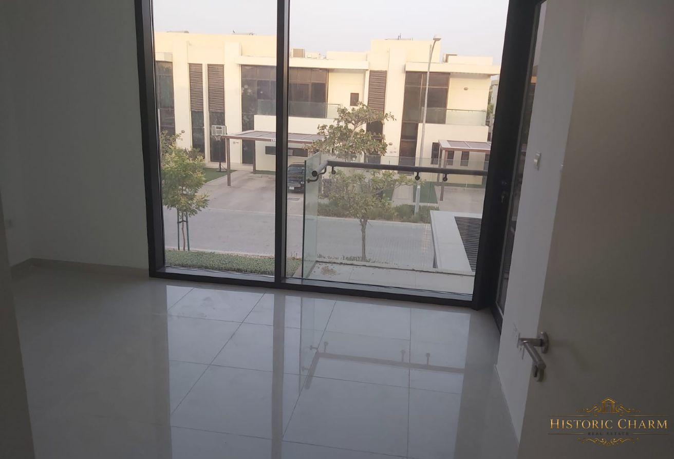 3 BR Villa in Damac Hills with Private Garden photo 19