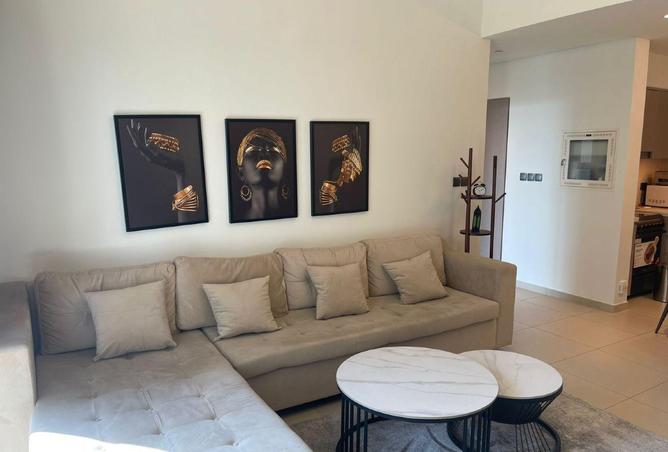 72313725 - Property Image 3