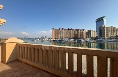 Villa - 5 - 7 for rent in Garden Homes Frond A - Garden Homes - Palm Jumeirah - Dubai