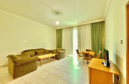 Apartment - 1 Bedroom - 2 Bathrooms for rent in Cornich Al Khalidiya - Al Khalidiya - Abu Dhabi