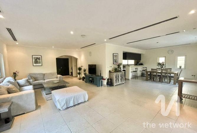 81932786 - صورة العقار 2