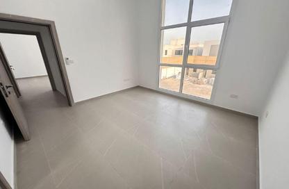 Apartment - 1 Bedroom - 1 Bathroom for rent in Bloom Living - Zayed City (Khalifa City C) - Khalifa City - Abu Dhabi