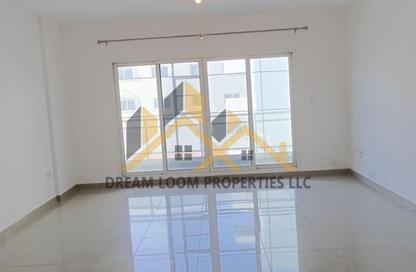 Apartment - 1 Bedroom - 2 Bathrooms for rent in Tower 40 - Al Reef Downtown - Al Reef - Abu Dhabi