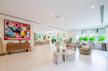 Villa - 4 Bedrooms - 5 Bathrooms for rent in District 5 - Jumeirah Park - Dubai
