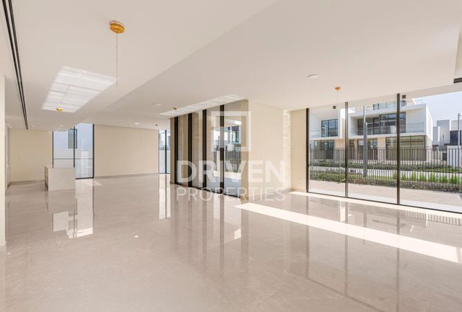 65169282 - Property Main Image