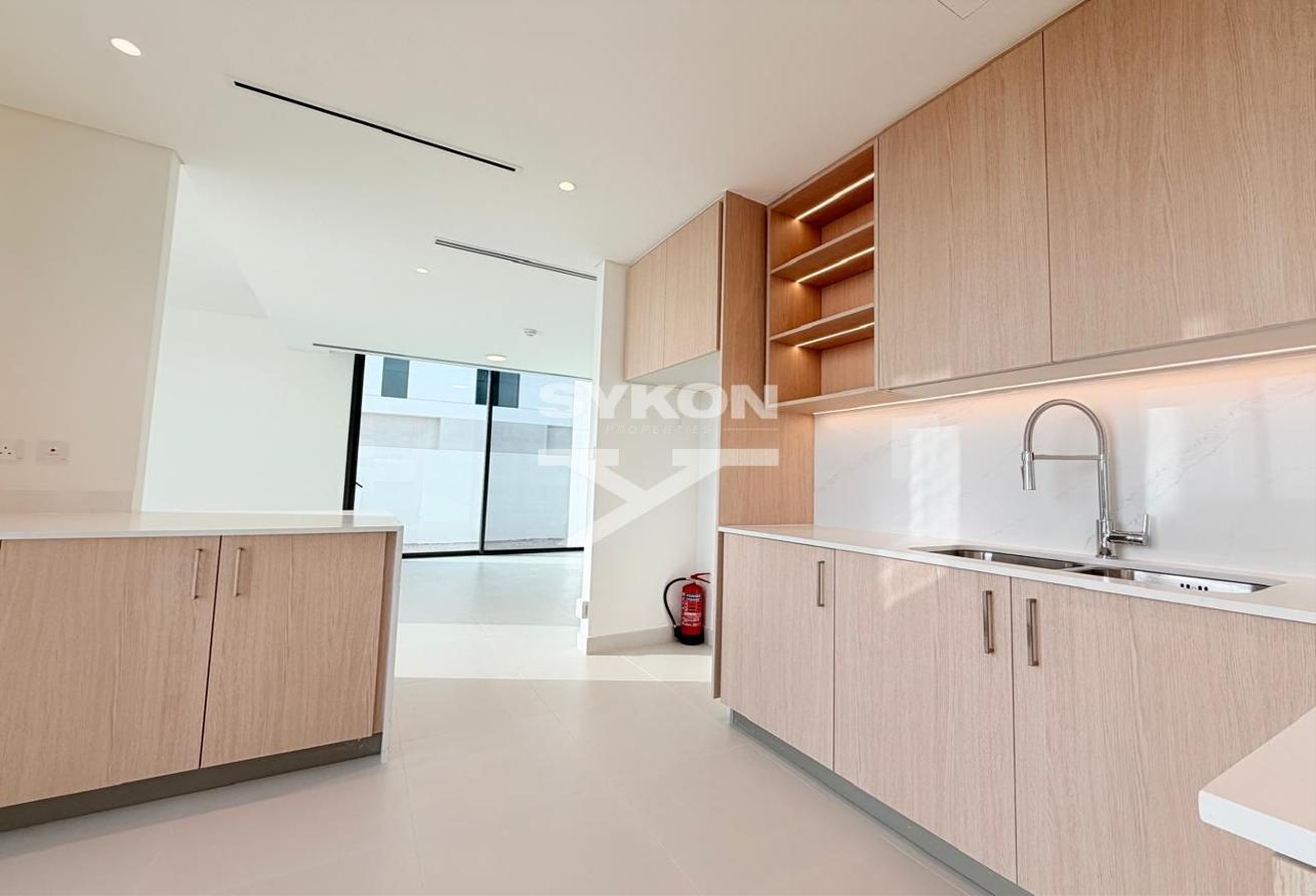 Available | Fairway Villas | Golf Course Views photo 8