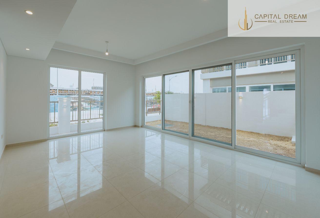 CORNER UNIT | LARGE PLOT | BEST DEAL photo 6