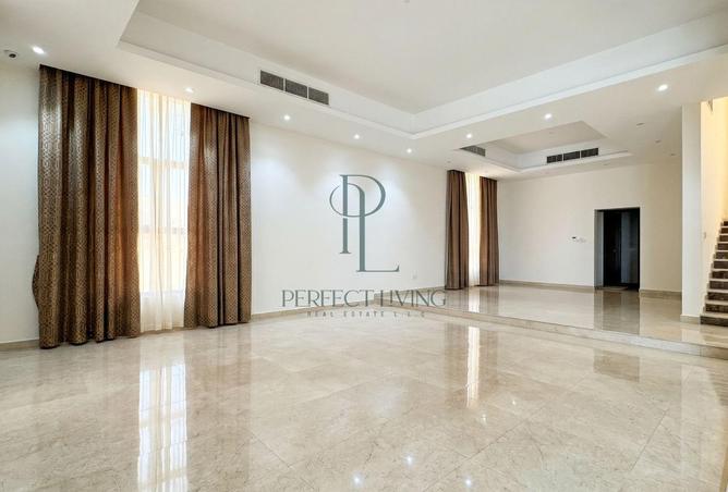 124285768 - Property Image 2