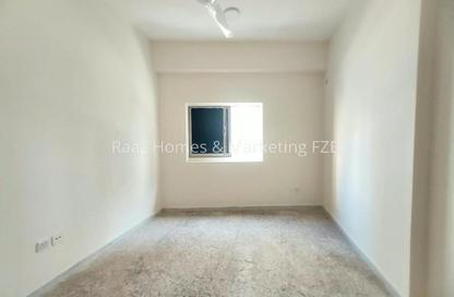 Apartment - 1 - 1 for rent in Al Amal Building - Um Altaraffa - Sharjah Apartment - 1 - 1 for rent in Al Amal Building - Um Altaraffa - Sharjah