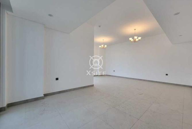 73852022 - Property Image 2