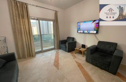 Apartment - 1 Bedroom - 2 Bathrooms for rent in Al Khan Lagoon Tower - Al Khan Lagoon - Al Khan - Sharjah