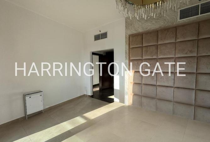 70270293 - Property Image 2