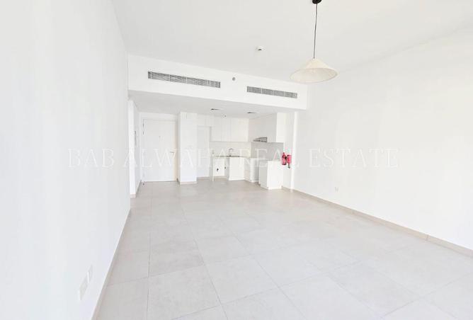 Burj Al Arab View | Bright | 1BR Apartment photo 2