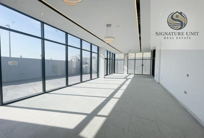 77801563 - Property Image 2