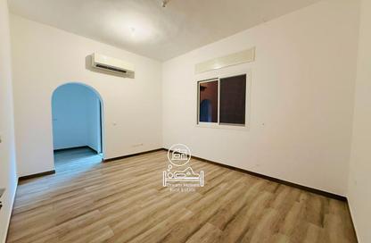 Apartment - Studio - 1 Bathroom for rent in Mohamed Bin Zayed City - Abu Dhabi Apartment - Studio - 1 Bathroom for rent in Mohamed Bin Zayed City - Abu Dhabi