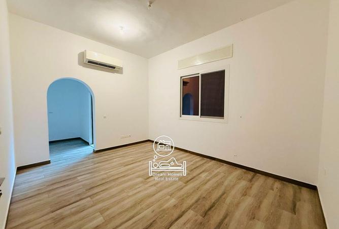 107743103 - Property Image 2