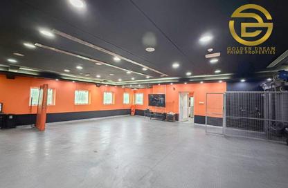 Warehouse - Studio - 4 Bathrooms for rent in Al Quoz Industrial Area 4 - Al Quoz Industrial Area - Al Quoz - Dubai