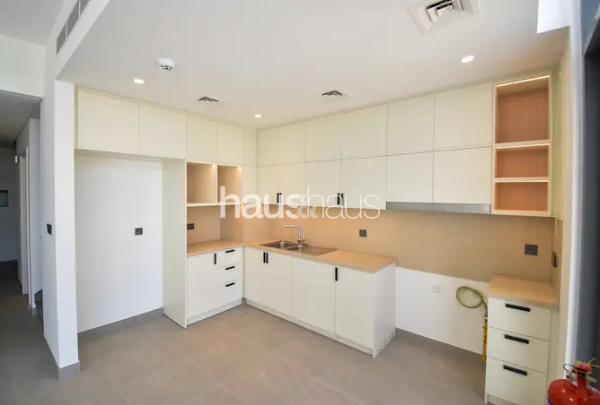 165050040 - Property Image 3