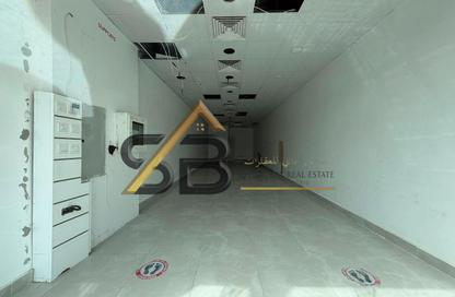 Shop - Studio - 1 Bathroom for rent in Jumeirah Garden City - Al Satwa - Dubai