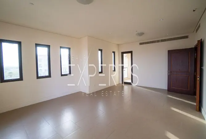 156905361 - Property Image 3