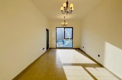 Apartment - 2 Bedrooms - 2 Bathrooms for rent in Bayt Al Muraqqabat 03 - Al Muraqqabat - Deira - Dubai Apartment - 2 Bedrooms - 2 Bathrooms for rent in Bayt Al Muraqqabat 03 - Al Muraqqabat - Deira - Dubai