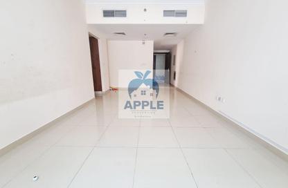 Apartment - 1 Bedroom - 2 Bathrooms for rent in Muwaileh 29 Building - Muwaileh - Sharjah