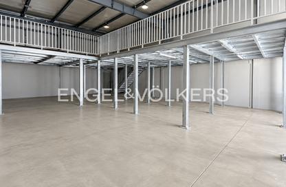 Warehouse - Studio - 1 for rent in STL - Al Quoz Industrial Area - Al Quoz - Dubai