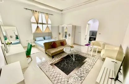 Apartment - 1 Bathroom for rent in Khalifa City - Abu Dhabi