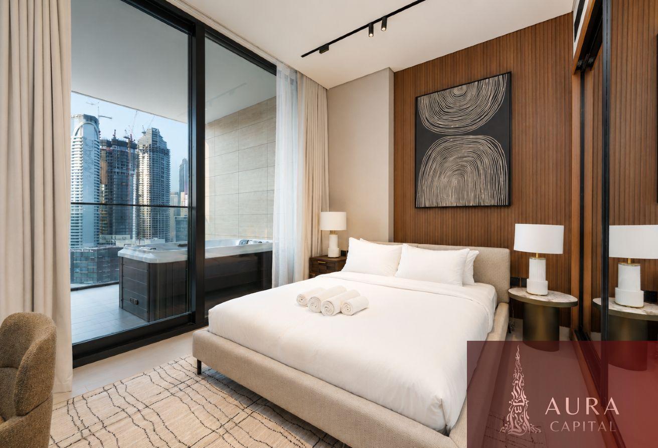 Burj View | Private Jacuzzi | Exquisite Furniture photo 5