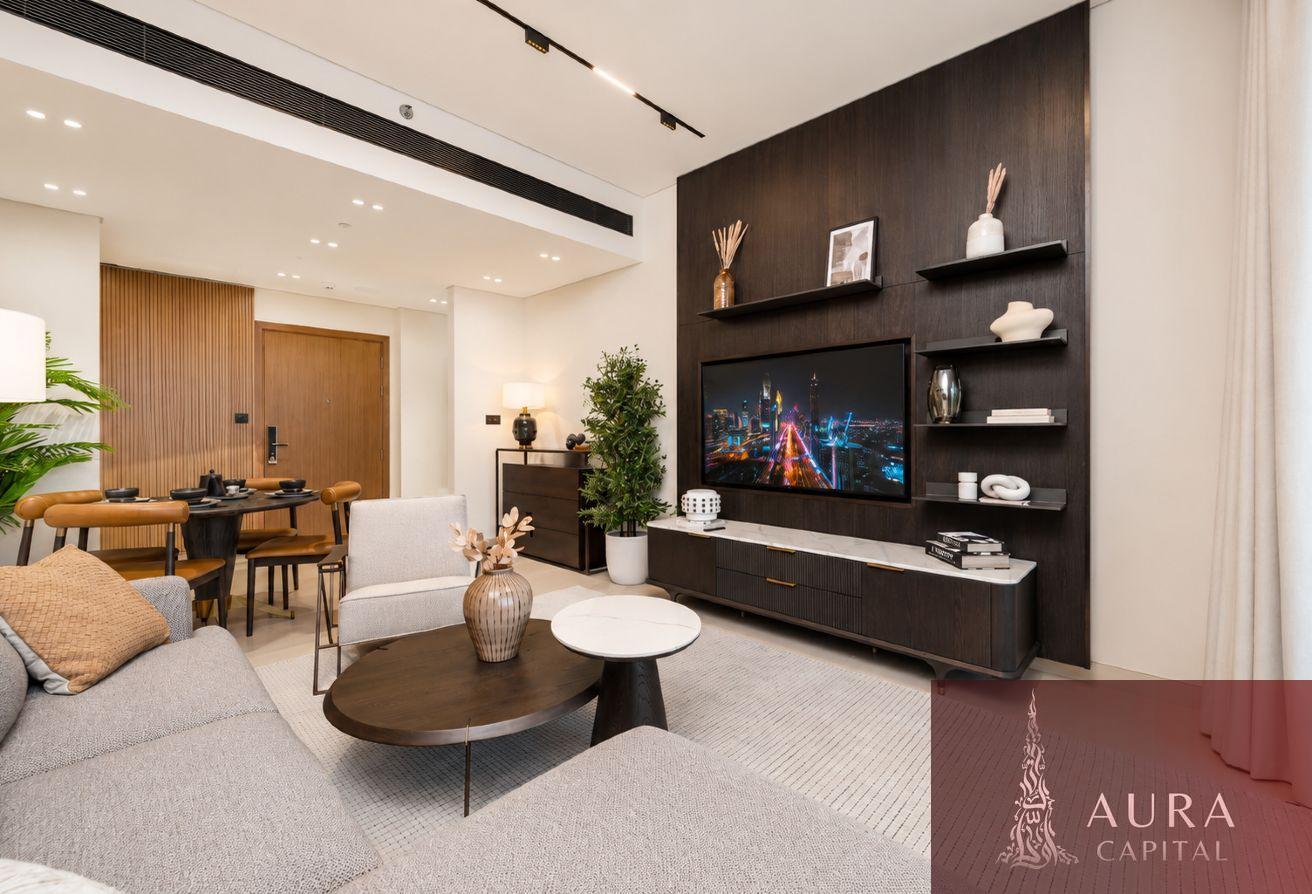 Burj View | Private Jacuzzi | Exquisite Furniture photo 4